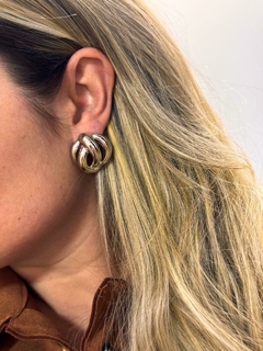 Brinco orgânico semi jóia - AMORA ACESSÓRIOS