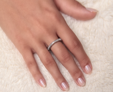 Aliança em Diamantes e Ouro Branco