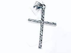 Pingente de Crucifixo em Ouro Branco com Diamantes na internet