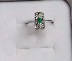 Anel em Ouro Branco, Diamante e Esmeralda - Jolig | Joias de alta qualidade em ouro 18k, prata e pedras preciosas desde 1991