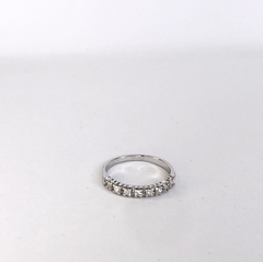 Anel Meia Aliança em Ouro Branco e Diamantes