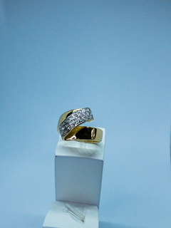 Anel em Ouro 18K, Ouro Branco e Diamantes na internet