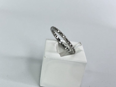 Anel Aliança em Ouro Branco e Diamantes na internet