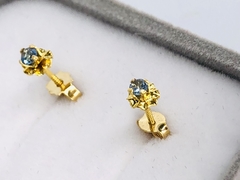 Brinco Infantil de Flor em Ouro 18k e Zircônia na internet