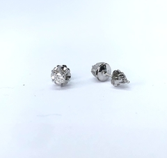 Imagem do Brinco em Ouro Branco e Diamante