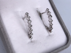 Brinco em Ouro Branco e Diamantes - Jolig | Joias de alta qualidade em ouro 18k, prata e pedras preciosas desde 1991