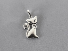 Pingente Prata Gatinho - Jolig | Joias de alta qualidade em ouro 18k, prata e pedras preciosas desde 1991