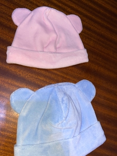 Gorro con orejas de plush - comprar online