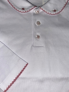 Remeras cuello bordado a mano - comprar online