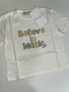 Remera believe in magic