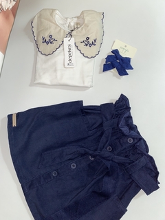 Remera cuellito camisa bordado