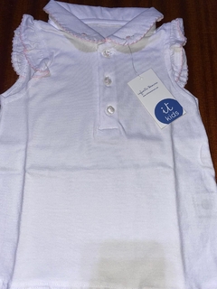 Remera cuellito bordado - comprar online