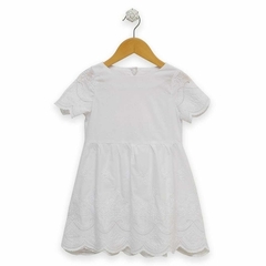 Vestido de broderie con guarda