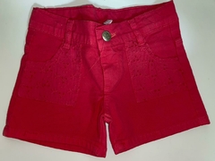 Short rojo con bolsillo de broderie - comprar online