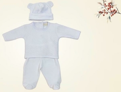Conjunto de 3 piezas, batita, ranita y gorro. Combinado matelasse plush.