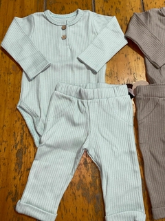 conjunto bastonado body + pantaloncito - comprar online