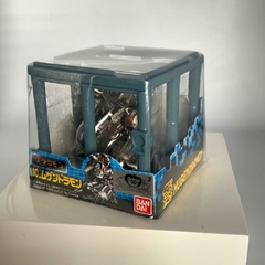 figura Digimon MACHINEDRAMON bandai con su jaula nuevo
