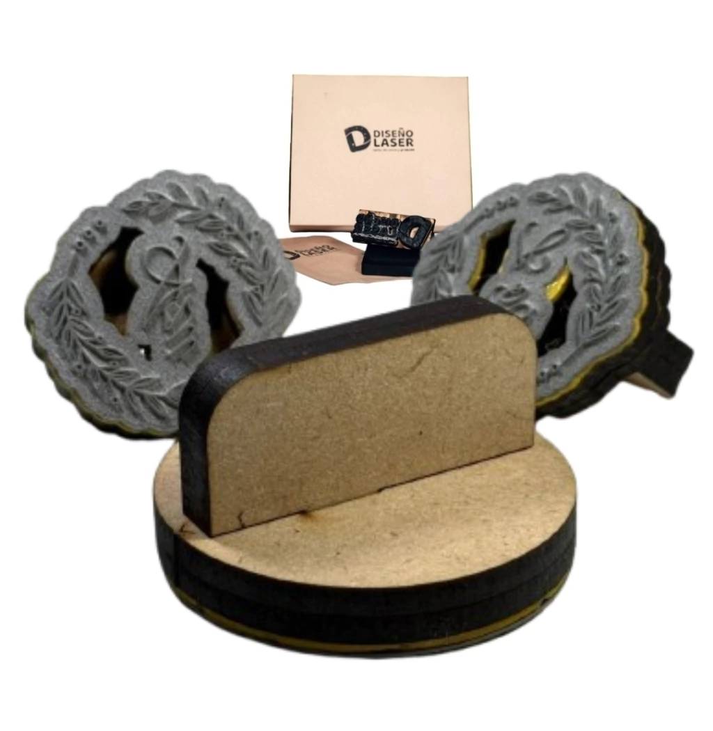 Sello Personalizado con Mango de Madera