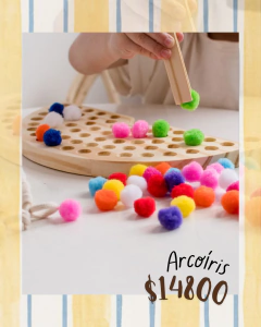 Arcoíris de Madera con Pinza y Pompones