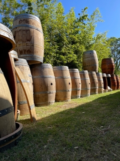 VINOTECA , CAVA EN BARRICA ORIGINAL DE ROBLE DE 225 L