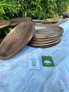 PLATOS DE ALGARROBO RÚSTICOS OVALADOS x 6 UNIDADES - Rusticamp