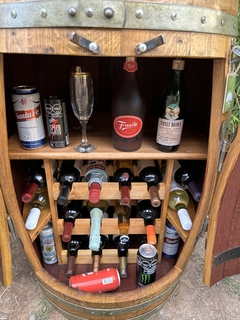 VINOTECA , CAVA EN BARRICA ORIGINAL DE ROBLE DE 225 L - Rusticamp