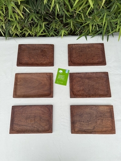 PLATOS DE ALGARROBO RÚSTICOS RECTANGULARES X 6 UNIDADES. - comprar online