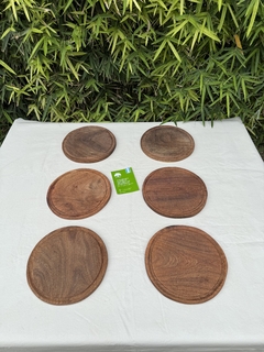 PLATOS DE ALGARROBO RÚSTICOS REDONDOS X 6 UNIDADES - comprar online