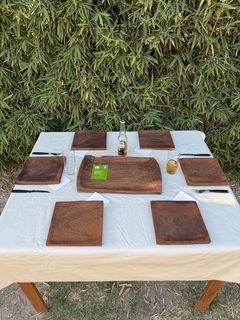 Imagen de PLATOS DE ALGARROBO RÚSTICOS CUADRADOS X 6 UNIDADES