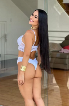 Conjunto Mia na internet