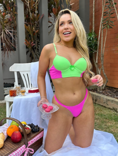 Conjunto Diane Rosa Barbie com verde - comprar online