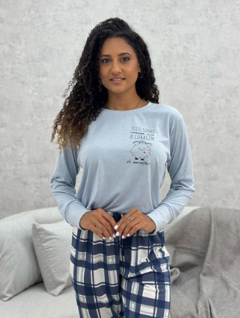 Pijama xadrez na internet