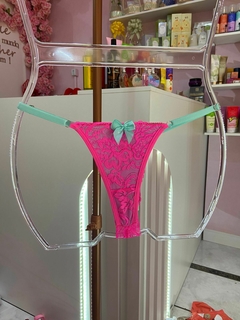 Calcinha Fio renda pink neon com água