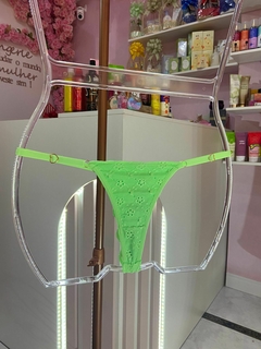 Calcinha Fio renda forrada verde neon