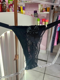 Calcinha Fio renda com laço preto