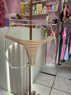 Calcinha Fio modelo biquini bege