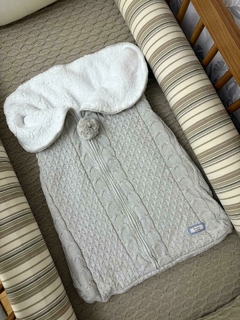 Saco para Bebê Tricot Ralph com Pelinho na internet