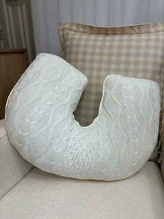 Almofada para Amamentar em Tricot Trança Ralph - Quartinho do Bebê