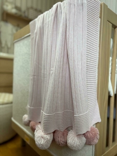 Manta de Colo em Tricot com 16 Pompons - Quartinho do Bebê