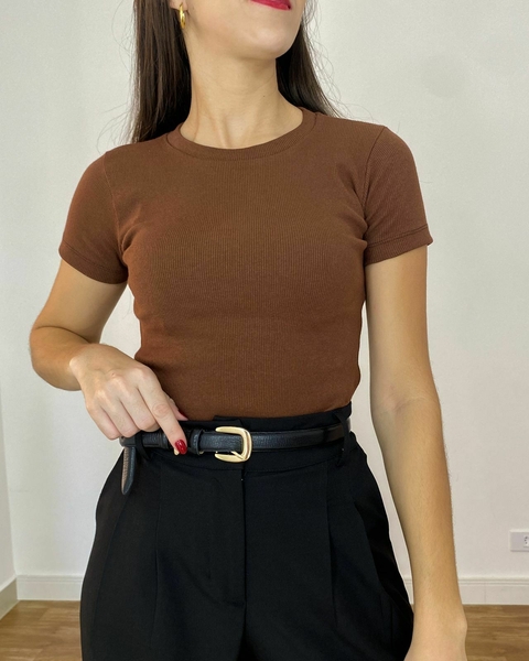 Blusa canelada ribana manga basica