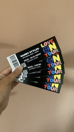 Combo 1 Love on Tour - Harry Styles na internet