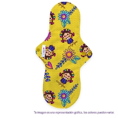 Toalla nocturna Lubella. Muñequitas