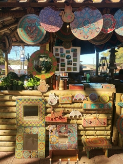 Cabideiro de parede de madeira com mandala 3 ganchos - Mama Gipsy