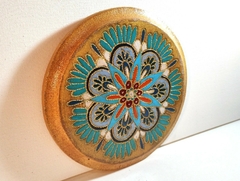 Mandala 15 cm em varias cores.
