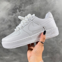 AIR FORCE BRANCO na internet