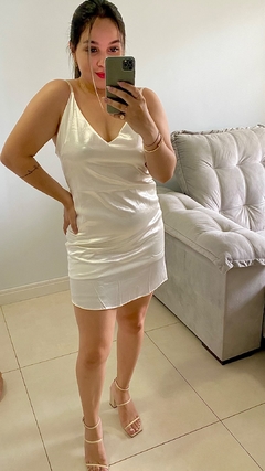 VESTIDO CETIM