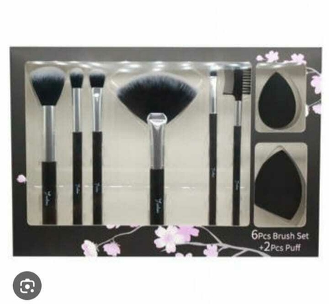 kit com 6 Pinceis e 2 Esponjas