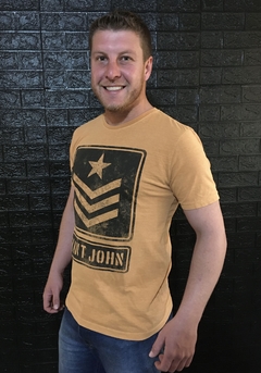 Camiseta Estampada Saint John na internet