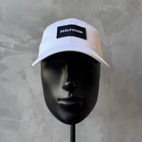 BONÉ TOMMY HILFIGER AMERICANO LOGO QUADRADO - BRANCO