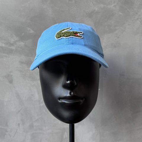 BONÉ LACOSTE BIG CROC 2025 SARJA - AZUL BEBÊ